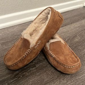 NEARLY NEW Ansley Slippers